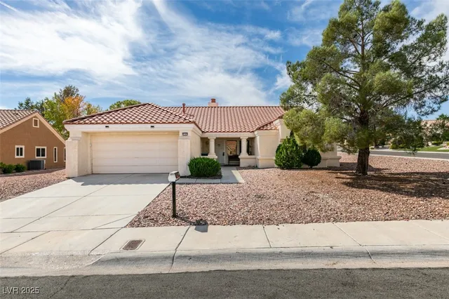 $2,000 | 9105 Marble Drive, Las Vegas, NV 89134