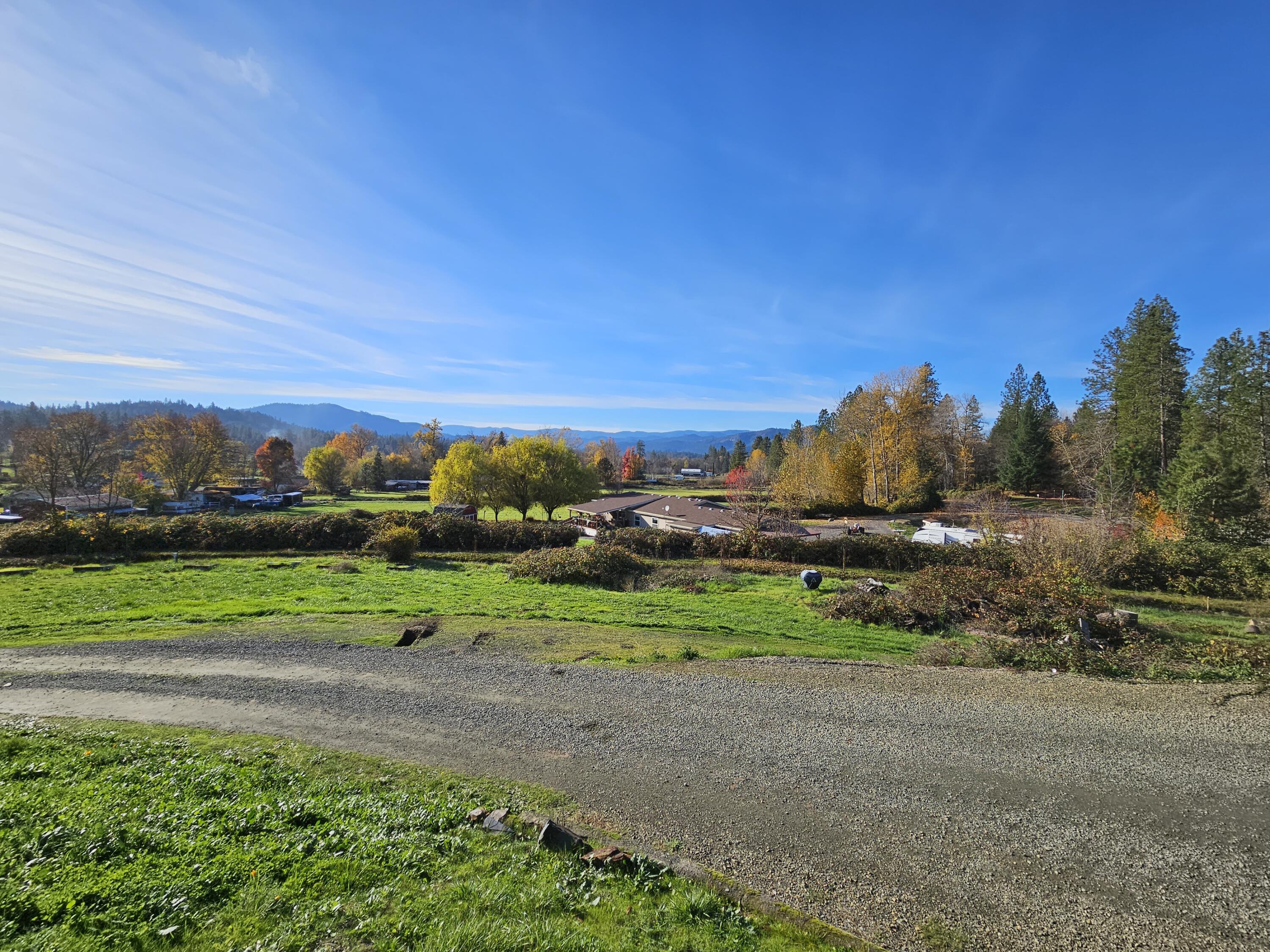 4070 Jerome Prairie Road Grants Pass, OR 97527 - Photo 5 of 33 20231120_140013
