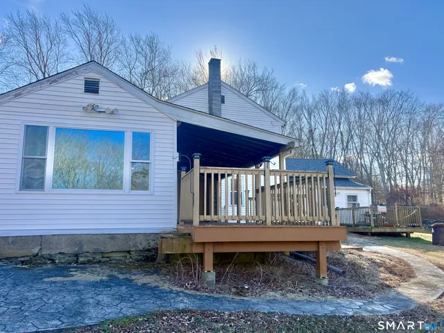 $349,000 | 10 Pond Road, Franklin, CT 06254