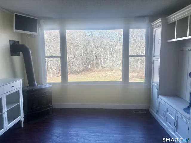 $349,000 | 10 Pond Road, Franklin, CT 06254