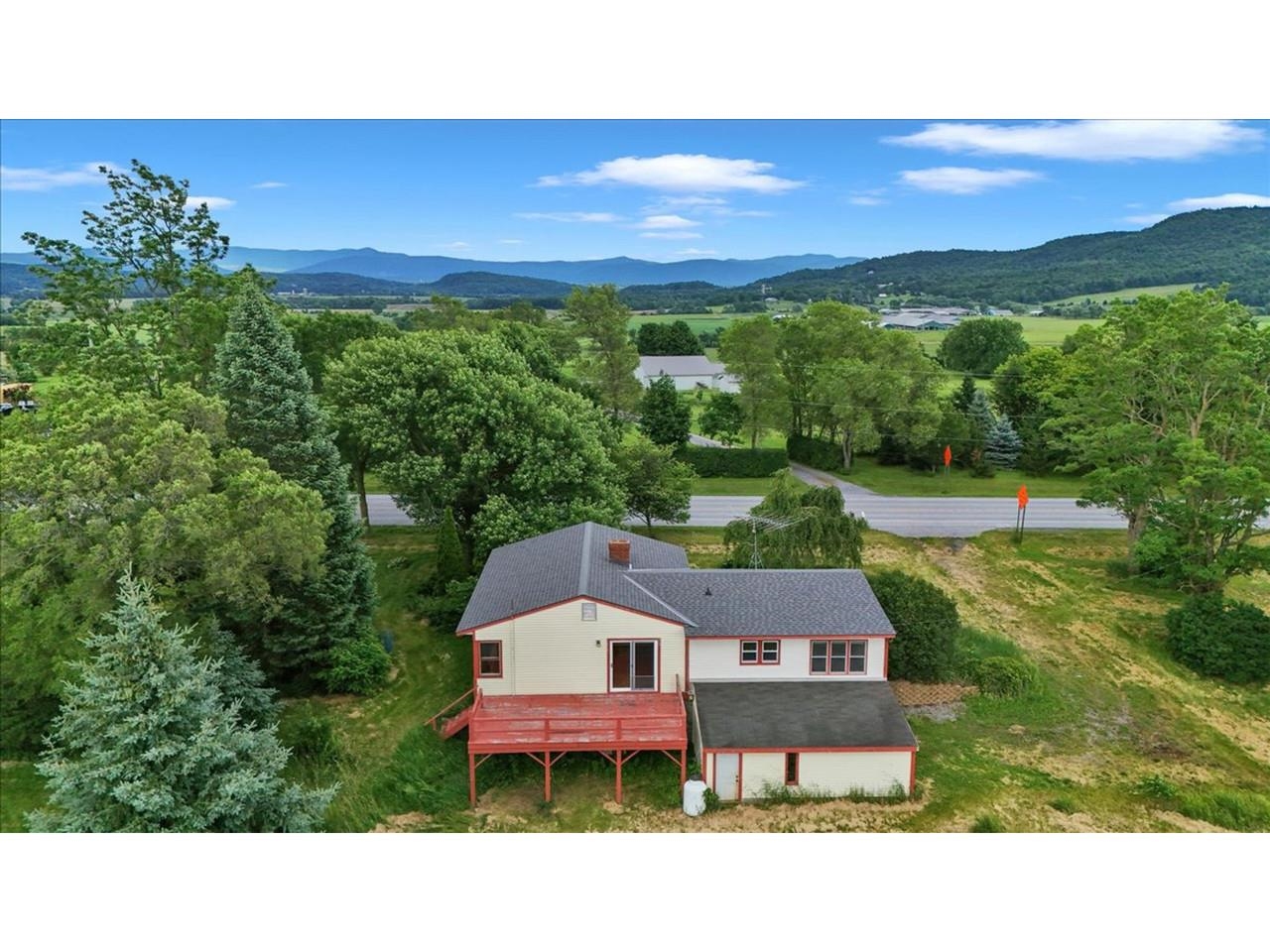 4732 Vt Route Addison, VT 05491 - Photo 2 of 19
