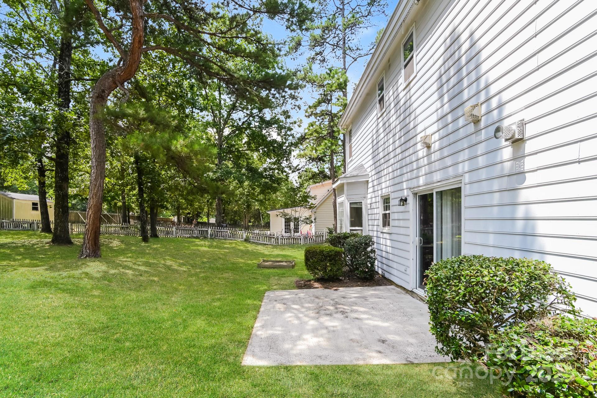 8102 Hunley Ridge Road Matthews, NC 28104 - Photo 14 of 17