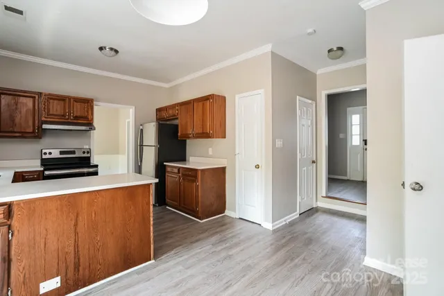 $2,270 | 8102 Hunley Ridge Road, Matthews, NC 28104