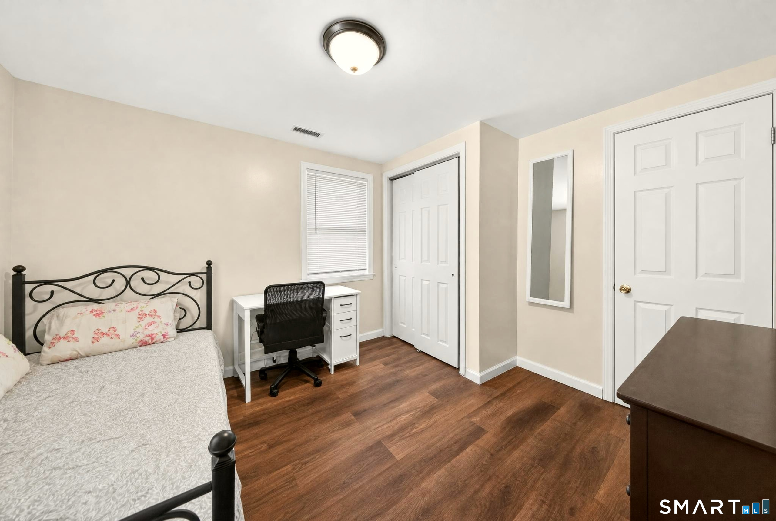 185 Forest Road West Haven, CT 06516 - Photo 24 of 37 Gallery Image 24