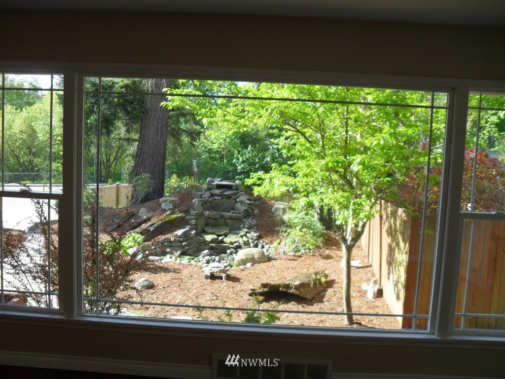 915 228th Street Southeast Bothell, WA 98021 - Photo 2 of 14