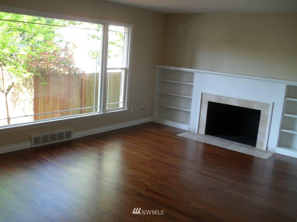 915 228th Street Southeast Bothell, WA 98021 - Photo 4 of 14