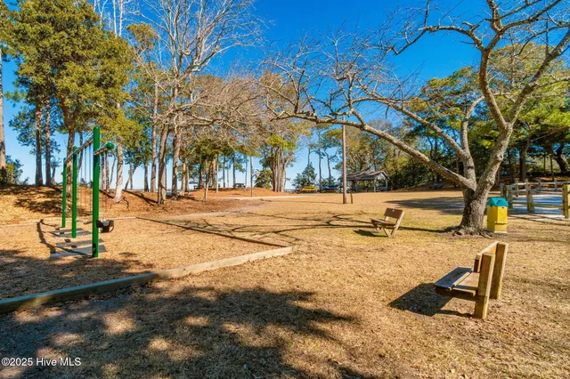 $699,000 | 102 Chestnut Court, Pine Knoll Shores, NC 28512