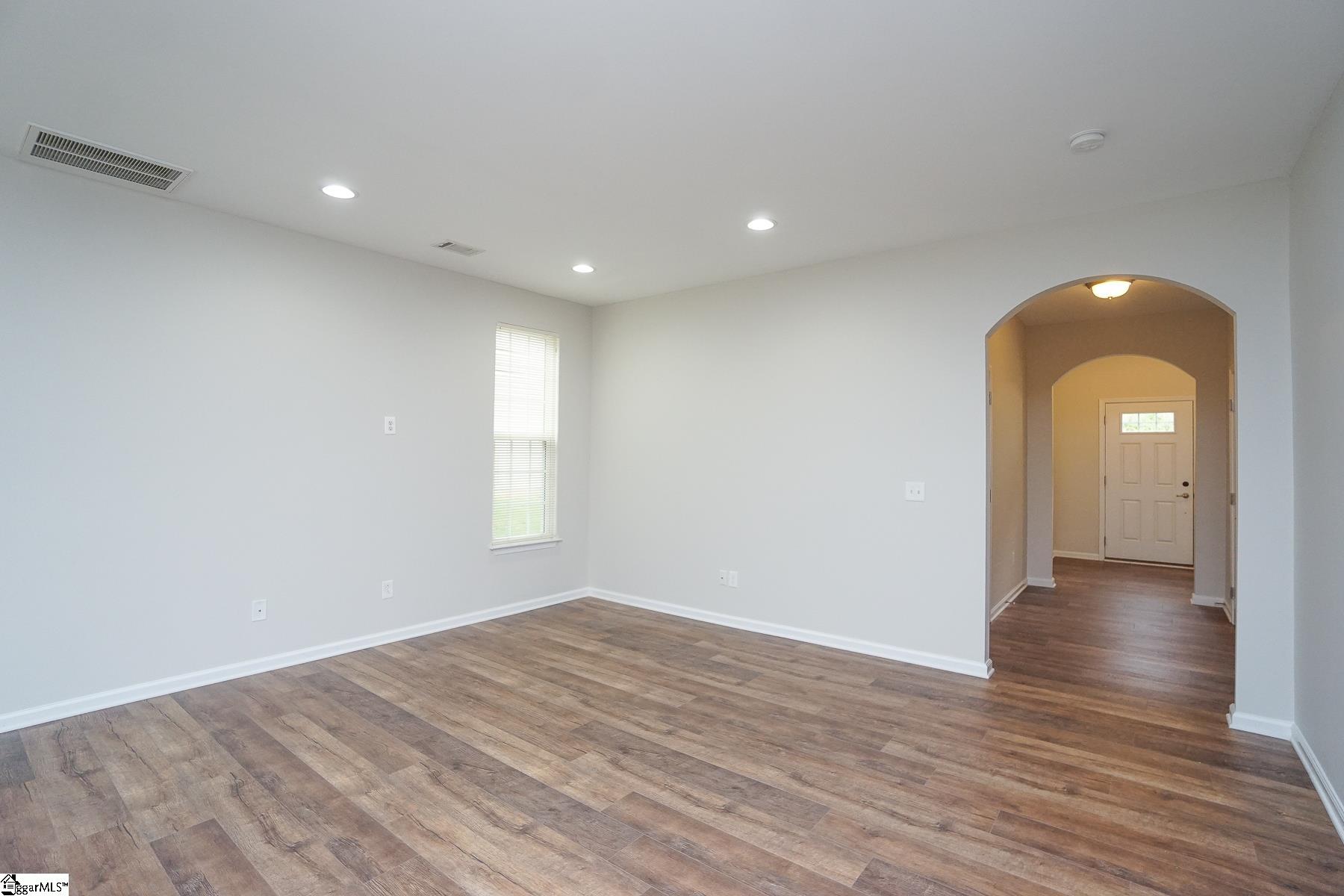 144 Awendaw Way Greenville, SC 29607 - Photo 8 of 35 Gallery Image 8
