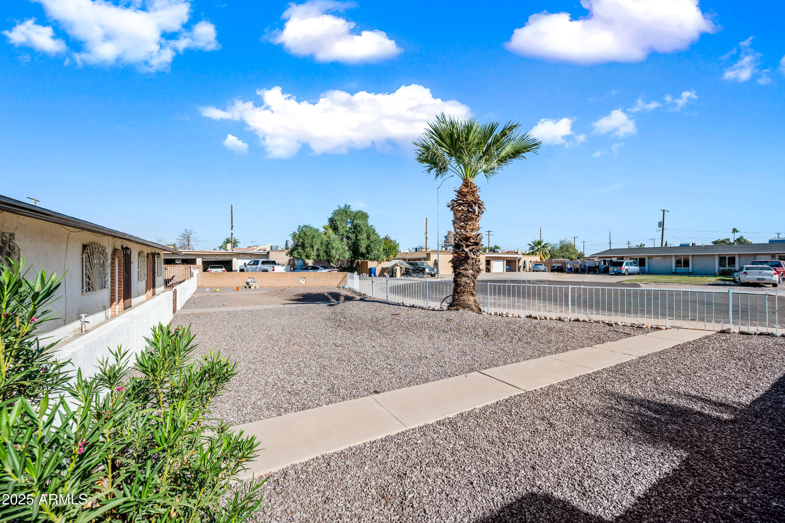 1138 North Dresden Circle Mesa, AZ 85203 - Photo 13 of 27 a view of a backyard