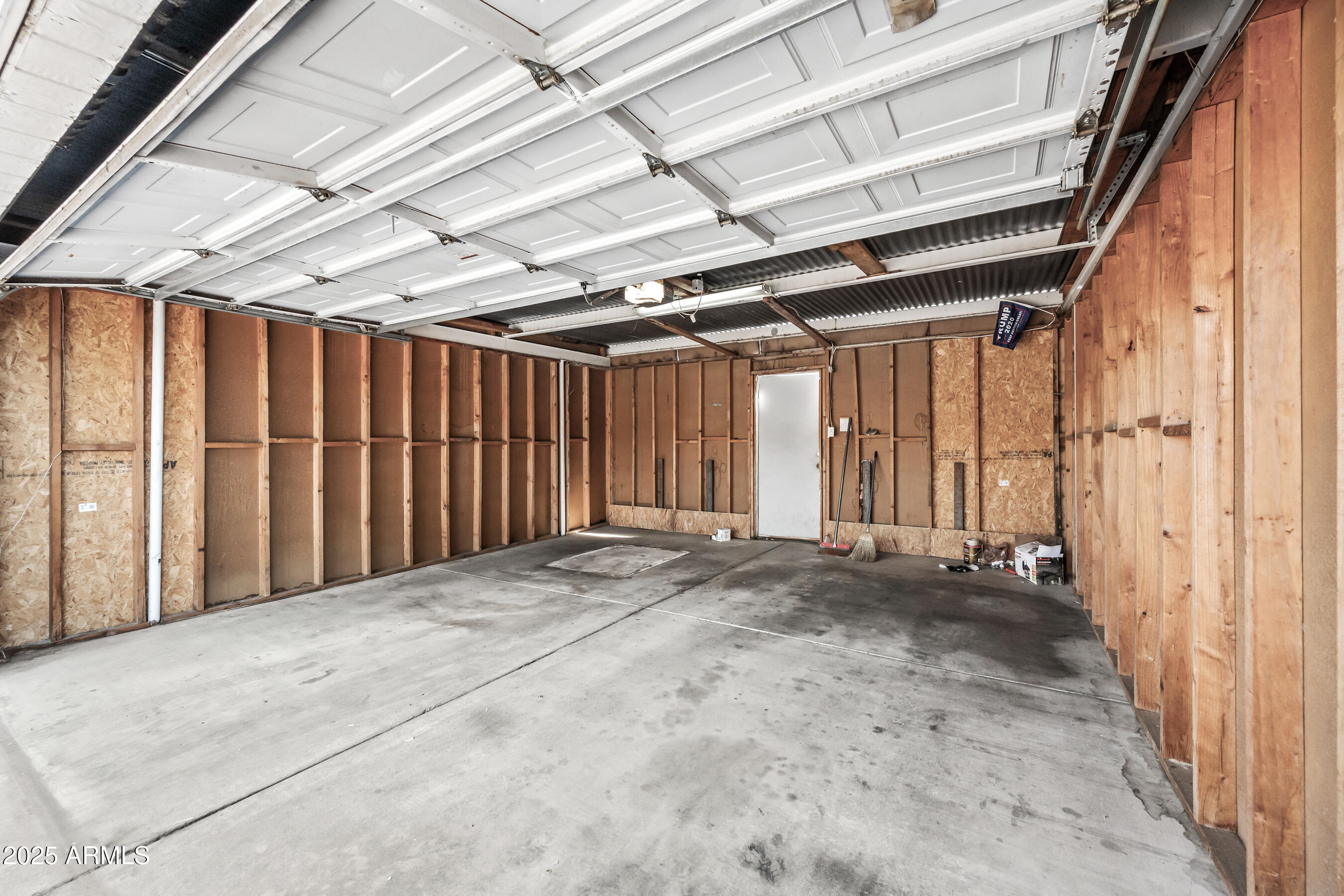 1138 North Dresden Circle Mesa, AZ 85203 - Photo 20 of 27 a view of an empty room