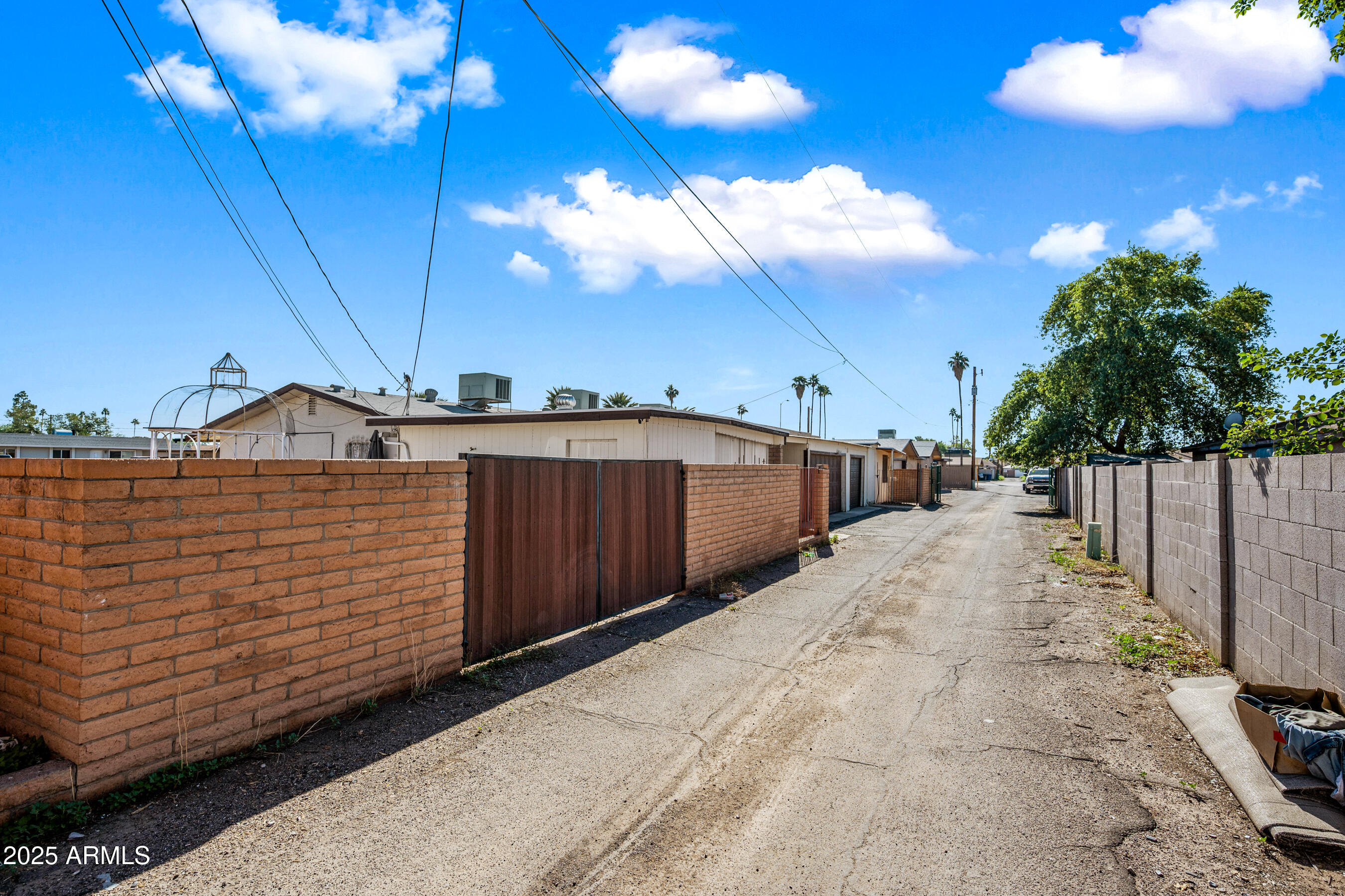 1138 North Dresden Circle Mesa, AZ 85203 - Photo 9 of 27 a view of a terrace