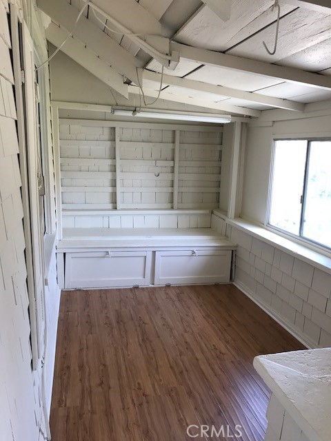 1624 South Gramercy Place Los Angeles, CA 90019 - Photo 16 of 20 a bathroom with a bathtub and a window