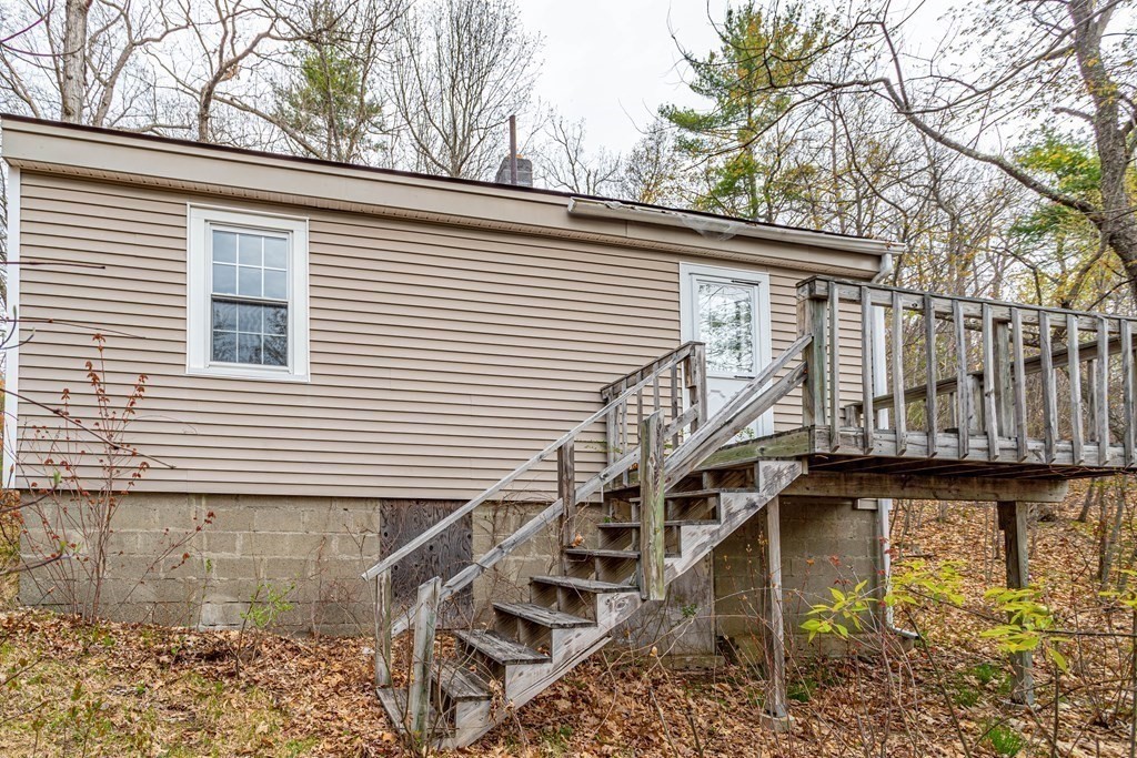 803 Flat Hill Road Lunenburg, MA 01462 - Photo 4 of 12 Gallery Image 4