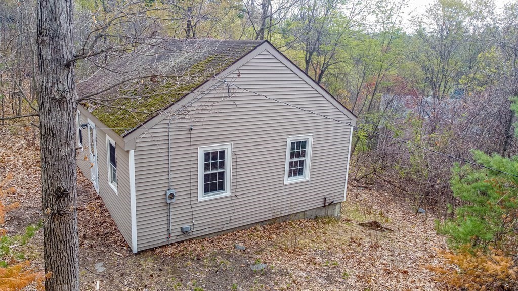 803 Flat Hill Road Lunenburg, MA 01462 - Photo 7 of 12 Gallery Image 7