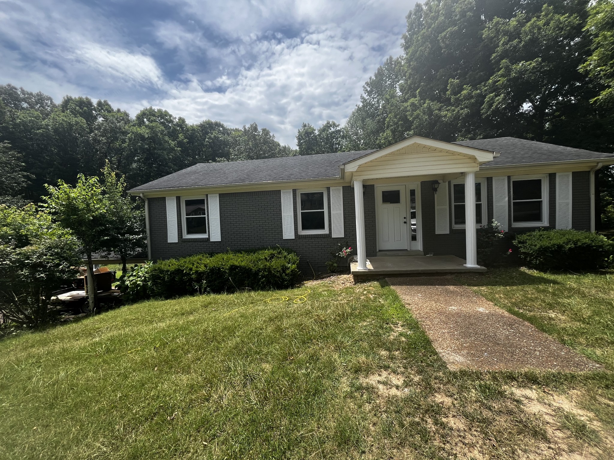 630 Lakeview Court Tennessee Ridge, TN 37178 - Photo 63 of 76 a front view of a house with a yard