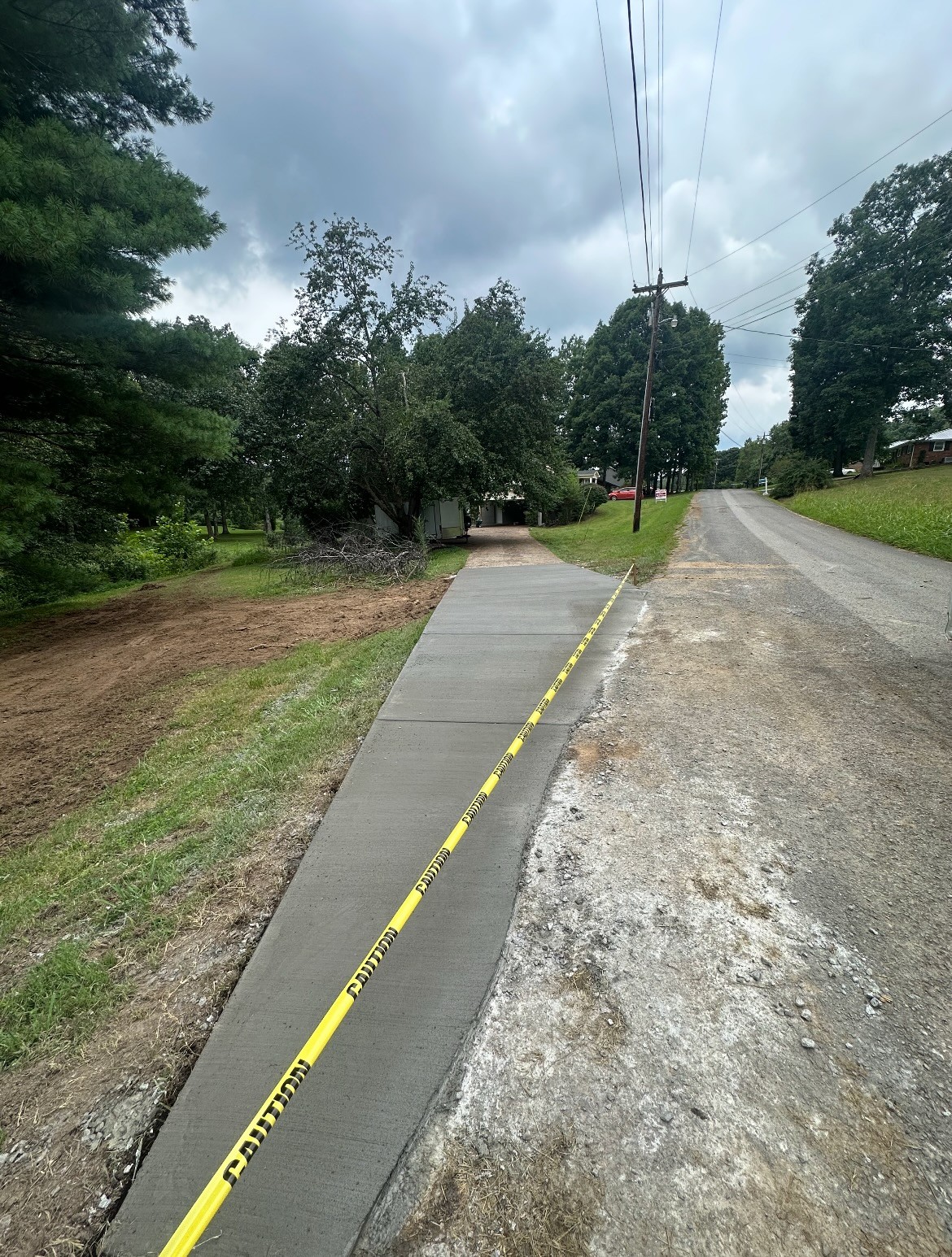 630 Lakeview Court Tennessee Ridge, TN 37178 - Photo 73 of 76 a view of a backyard