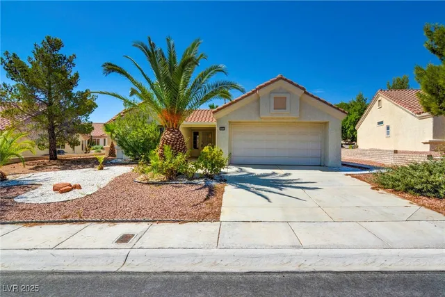 $2,000 | 9053 Marble Drive, Las Vegas, NV 89134