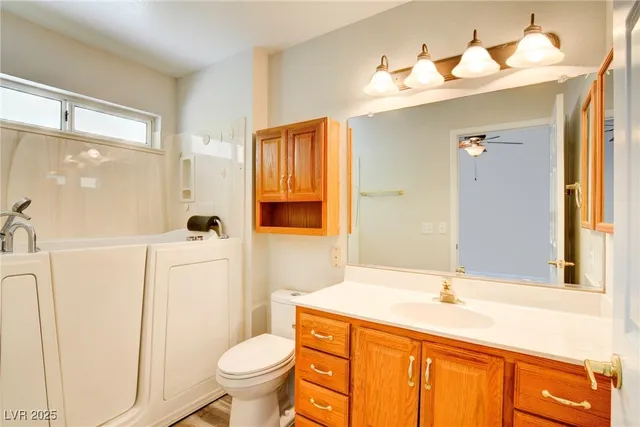 $2,000 | 9053 Marble Drive, Las Vegas, NV 89134