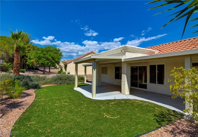 $2,000 | 9053 Marble Drive, Las Vegas, NV 89134