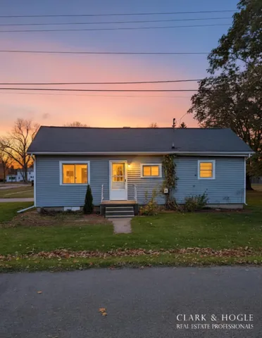$115,000 | 154 South Yates Street, Pewamo, MI 48873
