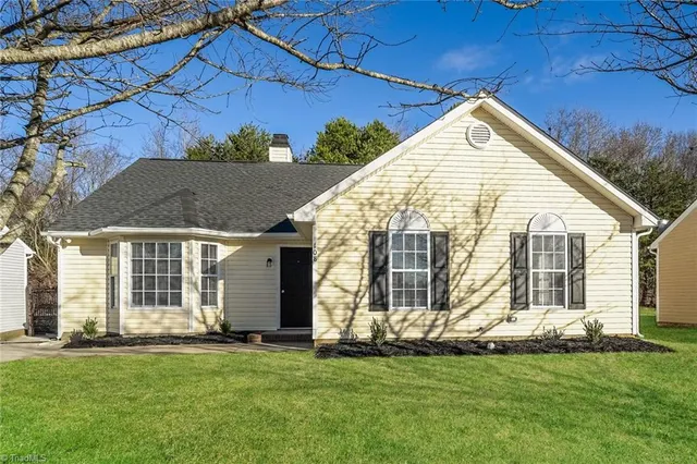 $1,905 | 108 Hammond Drive, Greensboro, NC 27406