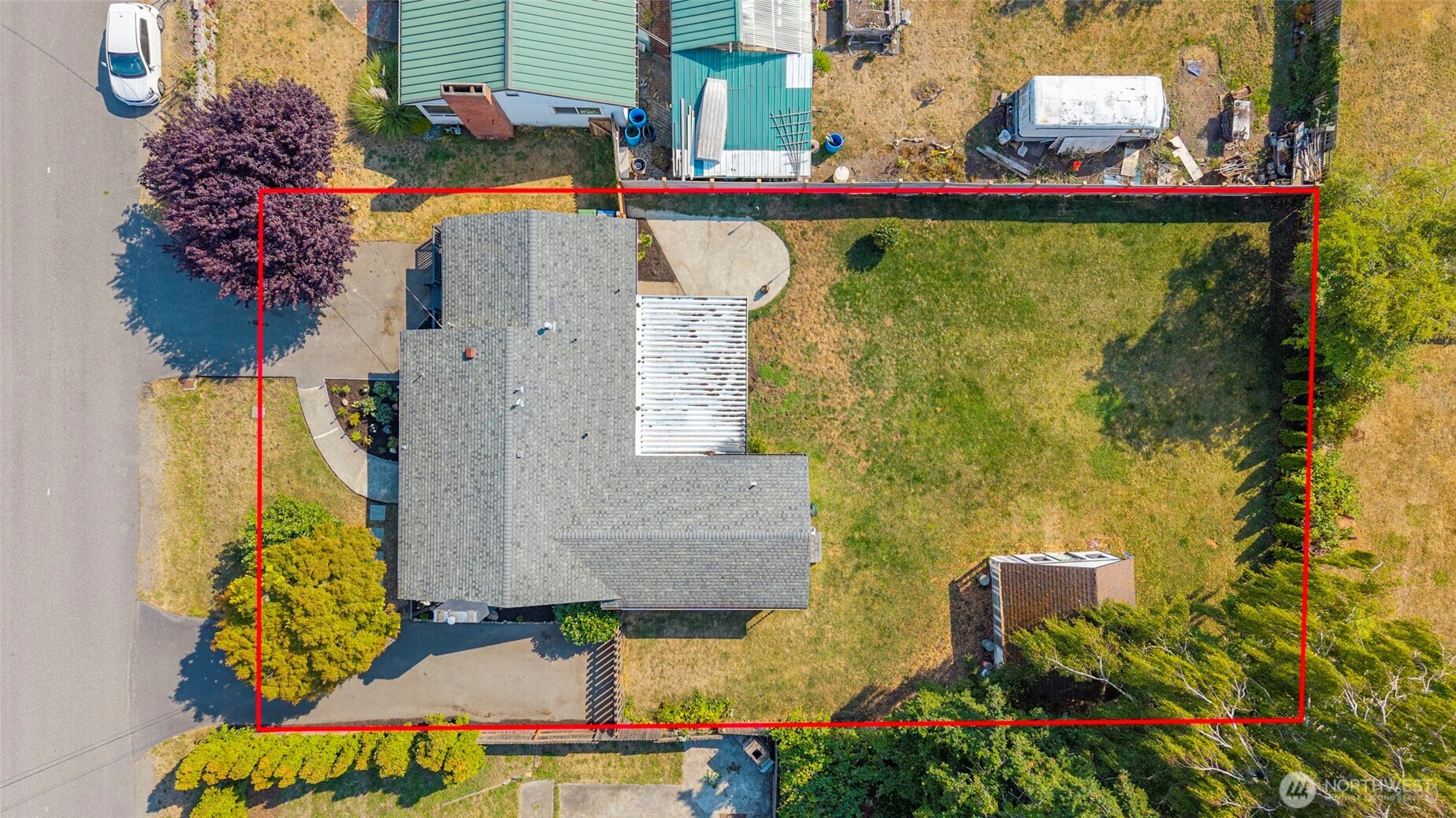 541 Southeast 5th Avenue Oak Harbor, WA 98277 - Photo 26 of 35 swimming pool view with plants and large mirror