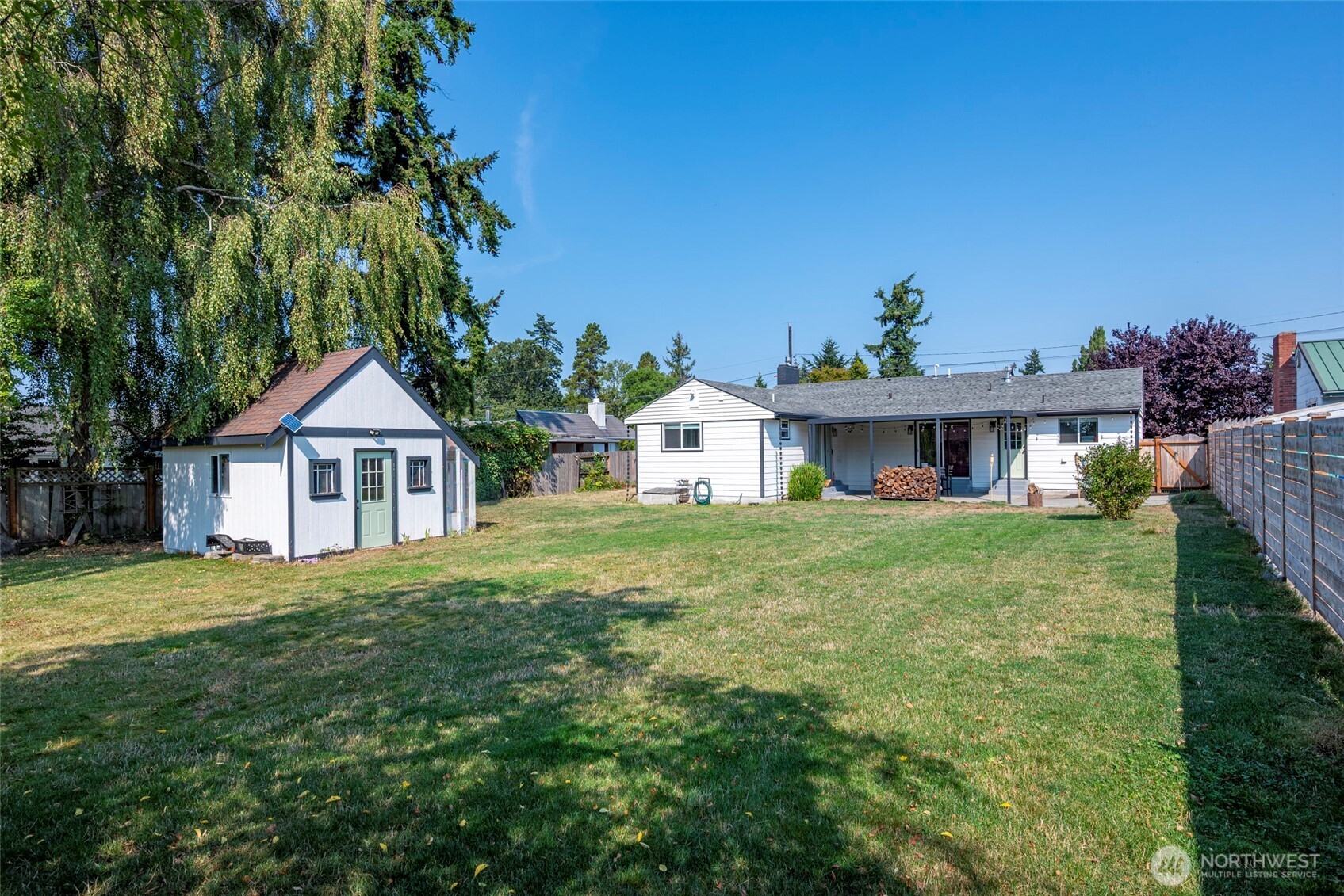 541 Southeast 5th Avenue Oak Harbor, WA 98277 - Photo 32 of 35 a view of a house with a yard