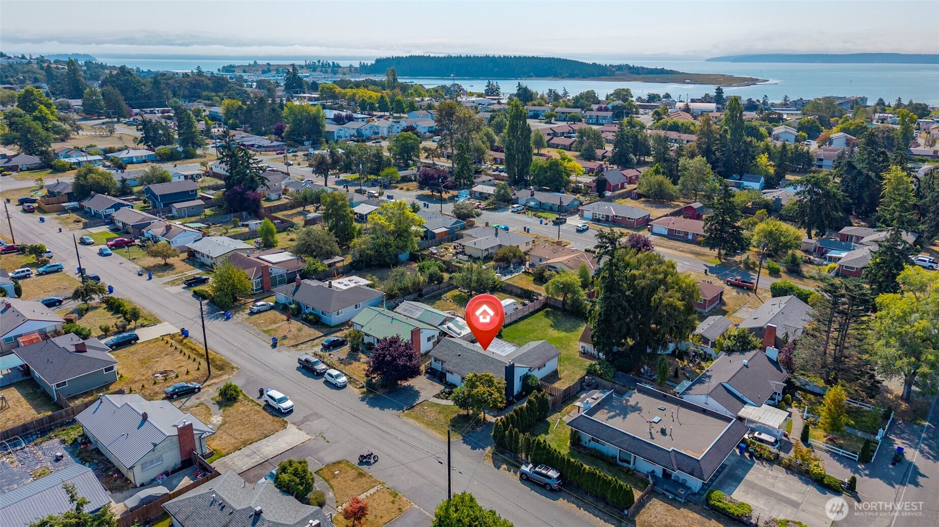 541 Southeast 5th Avenue Oak Harbor, WA 98277 - Photo 5 of 35 an aerial view of a city