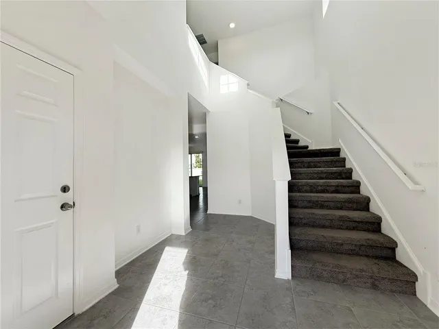 $2,100 | 3023 Adams Cross Drive, Zephyrhills, FL 33540