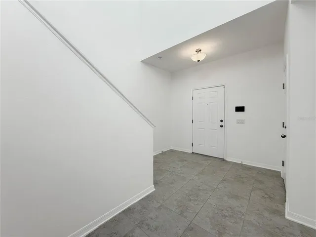 $2,100 | 3023 Adams Cross Drive, Zephyrhills, FL 33540