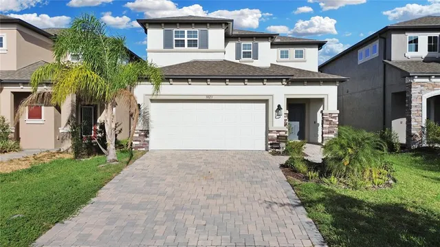 $2,100 | 3023 Adams Cross Drive, Zephyrhills, FL 33540