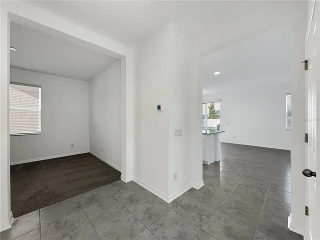 $2,100 | 3023 Adams Cross Drive, Zephyrhills, FL 33540