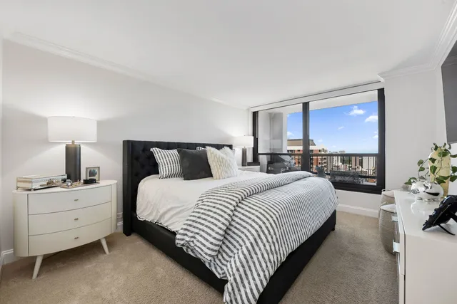 $2,900 | 1030 North State Street, Unit 27C, Chicago, IL 60610