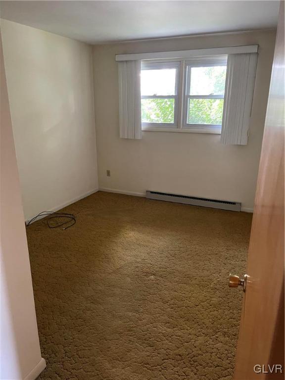3371 Barklay Road Whitehall, PA 18052 - Photo 7 of 24 Gallery Image 7