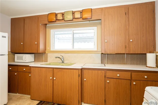 $289,999 | 300 Windermere Boulevard, Amherst, NY 14226