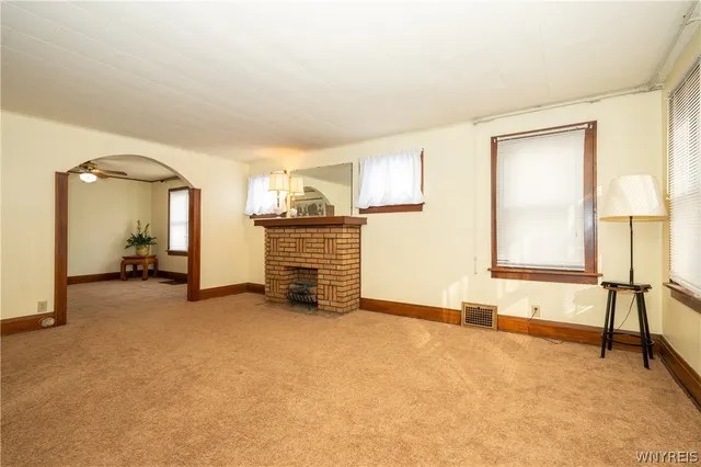 $289,999 | 300 Windermere Boulevard, Amherst, NY 14226