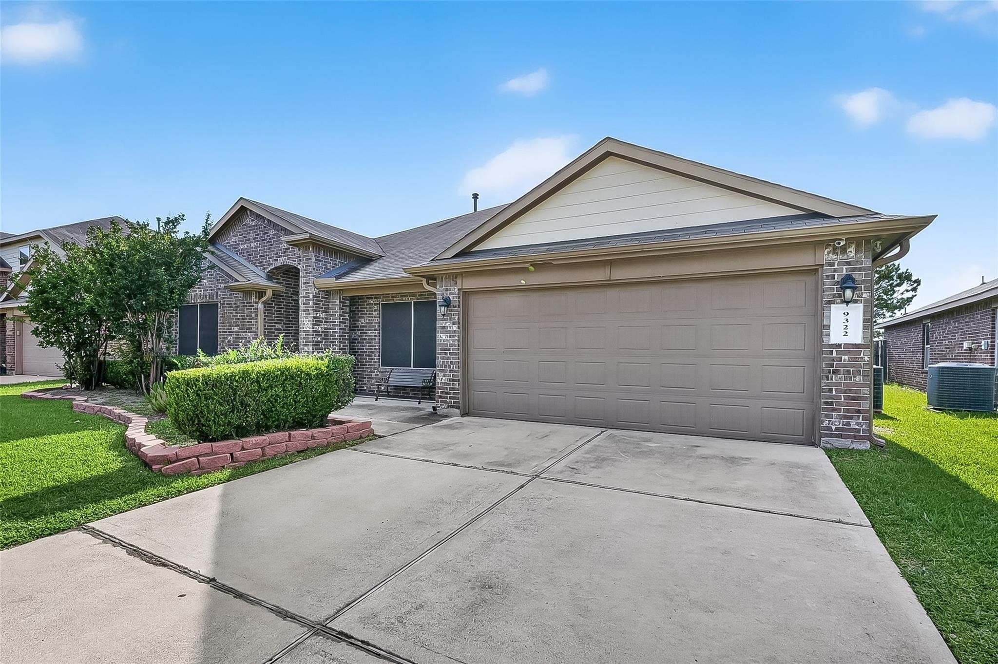 9322 Limestone Ranch Lane Richmond, TX 77407 - Photo 2 of 46