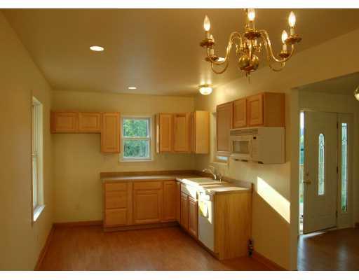 2238 Walters Road Allison Park, PA 15101 - Photo 5 of 8 Kitchen.