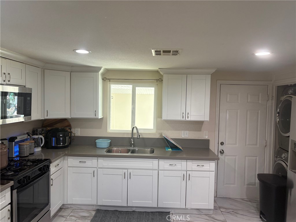 6764 Chadbourne Avenue, Unit A Riverside, CA 92505 - Photo 7 of 19