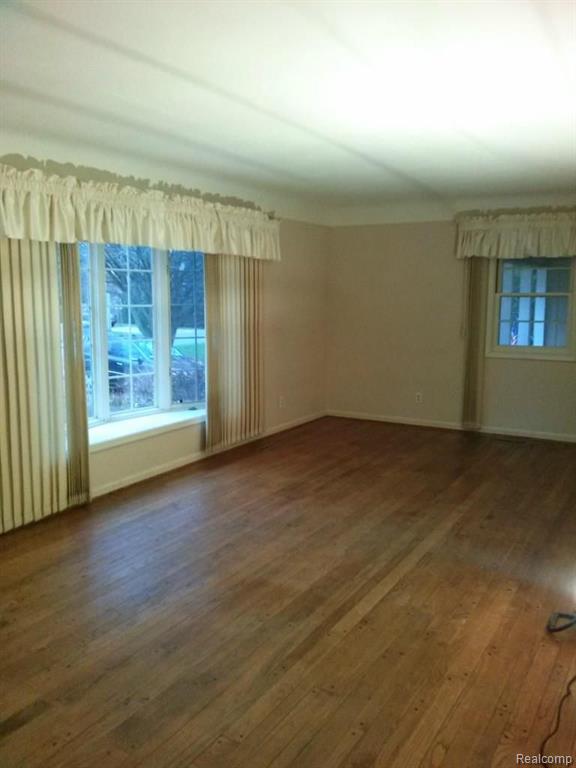 39 Texas Rochester Hills Rochester, MI 48309 - Photo 17 of 27