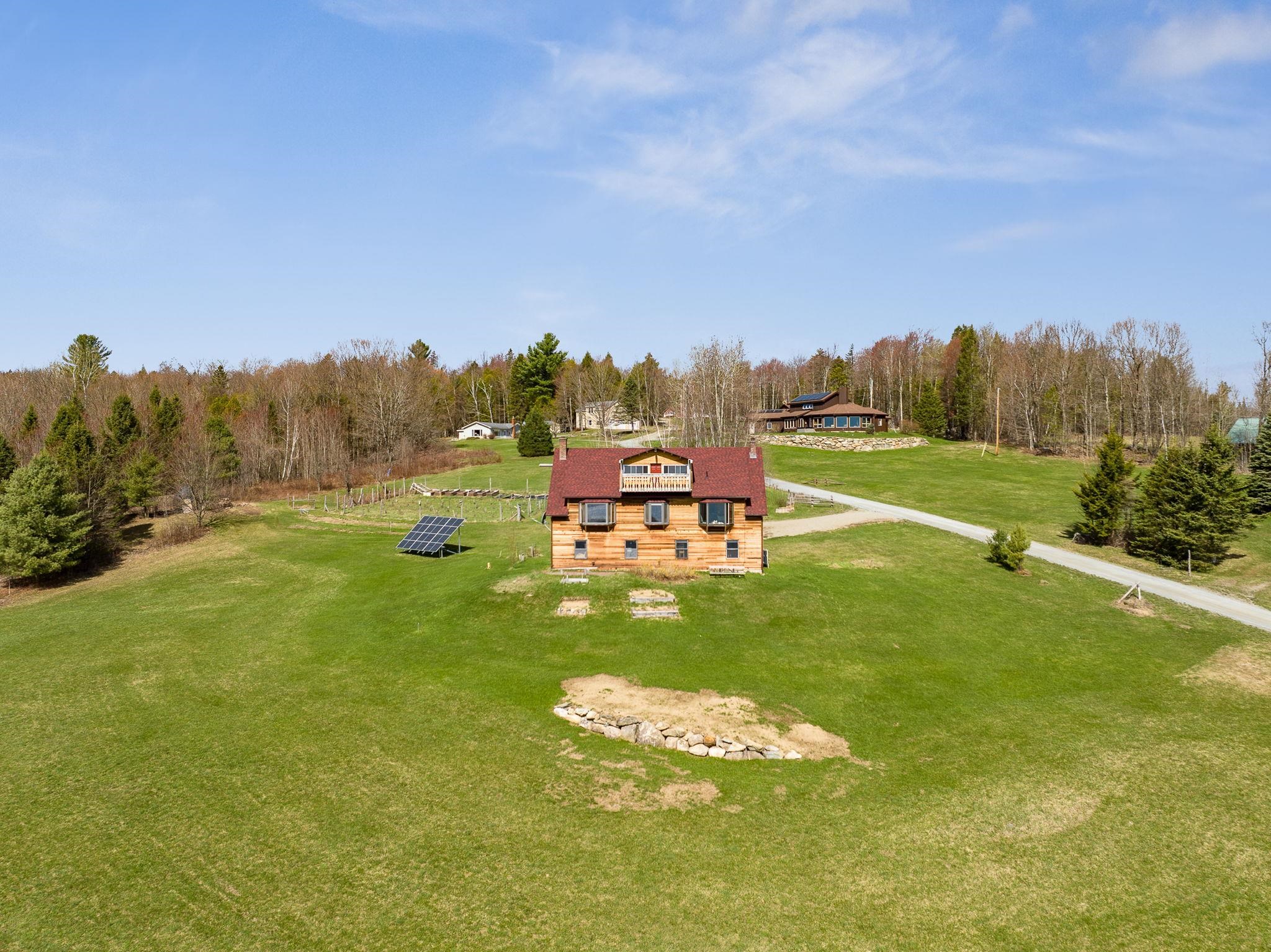 145 Jeffries Road Newport Town, VT 05857 - Photo 4 of 60 Gallery Image 4