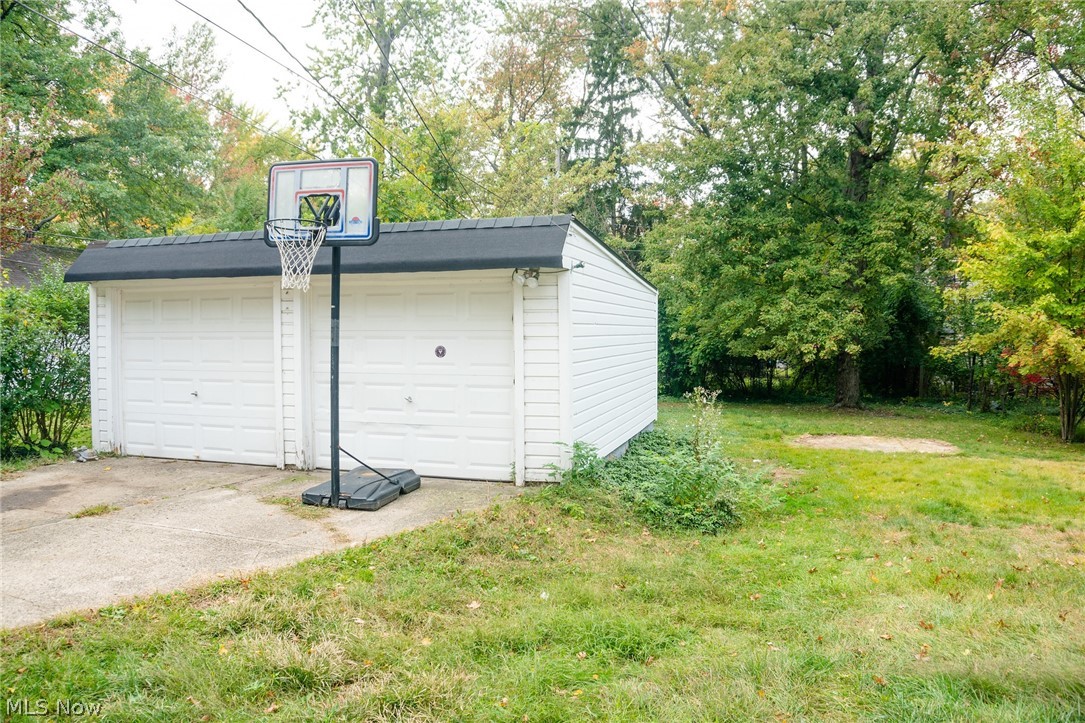 926 Montford Road Cleveland, OH 44121 - Photo 13 of 13