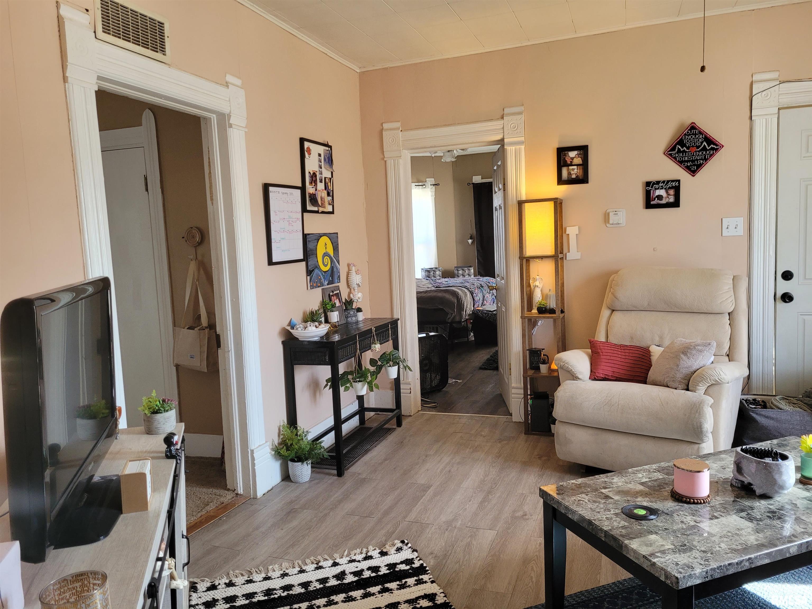 415 West 4th Street Golden, IL 62339 - Photo 8 of 15 Gallery Image 8