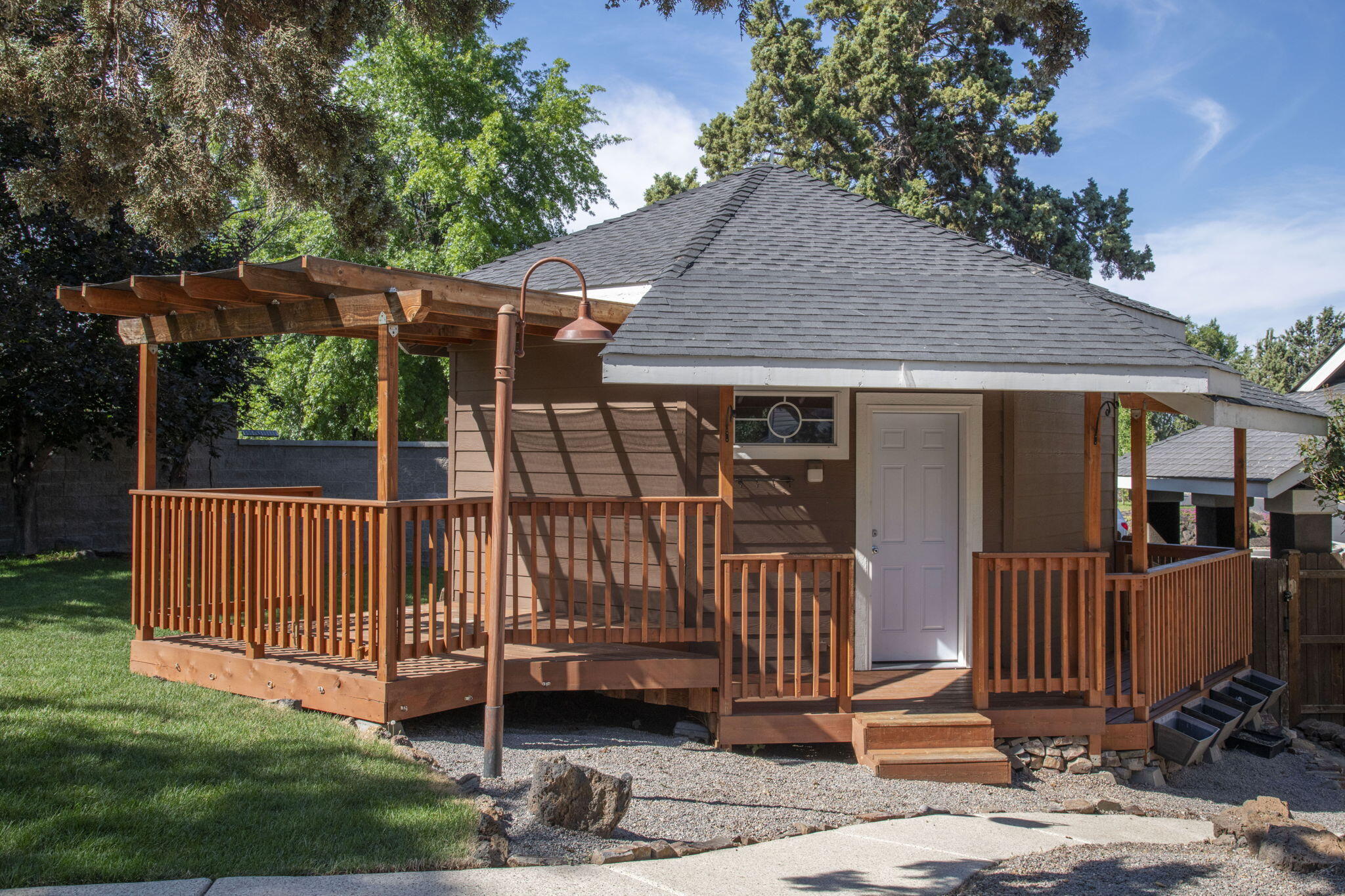2711 Yellow Ribbon Drive Bend, OR 97701 - Photo 31 of 40