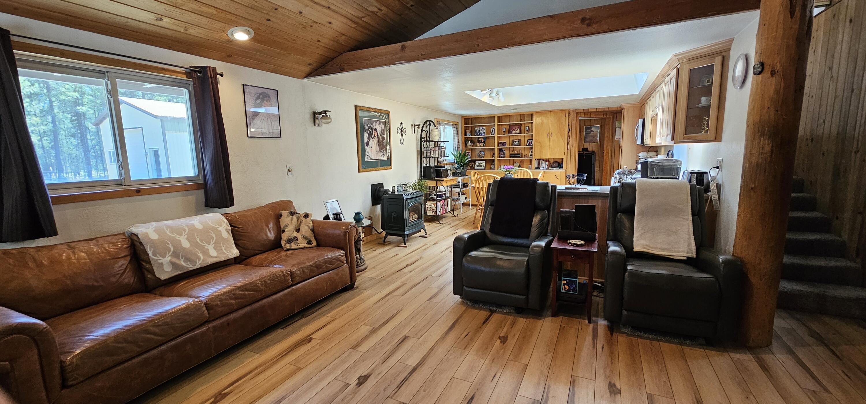 52365 Stearns Road La Pine, OR 97739 - Photo 9 of 30 20250520_143017