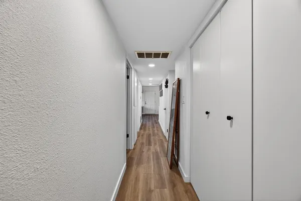 $1,950 | 2621 Amherst Court, Irving, TX 75038