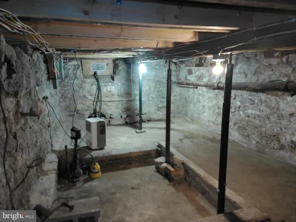 $1,100 | 619 East Grand Avenue, Tower City, PA 17980