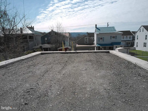 $1,100 | 619 East Grand Avenue, Tower City, PA 17980