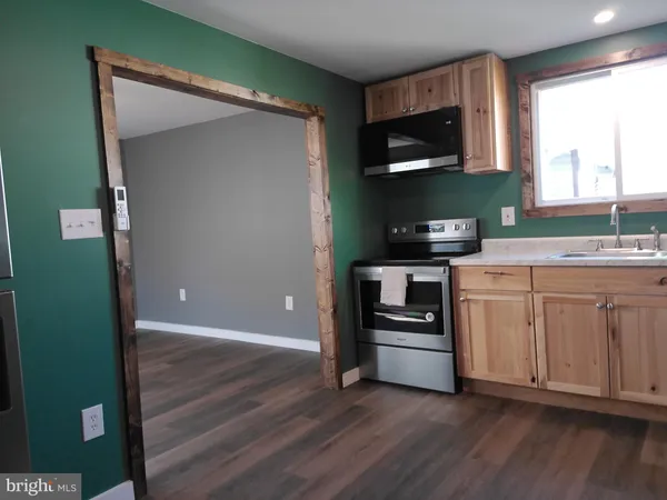 $1,100 | 619 East Grand Avenue, Tower City, PA 17980