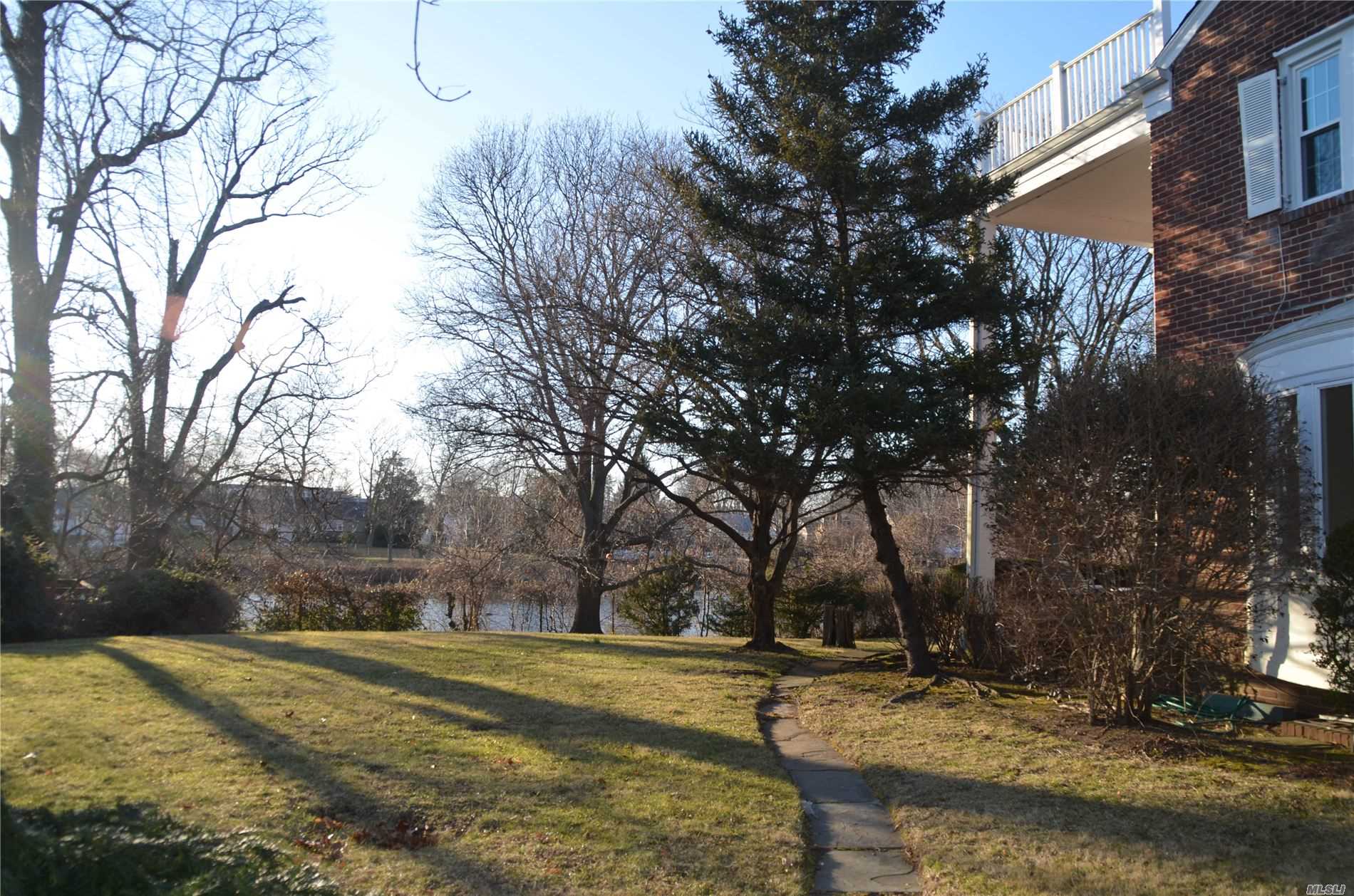 2320 Surrey Lane Baldwin, NY 11510 - Photo 18 of 20